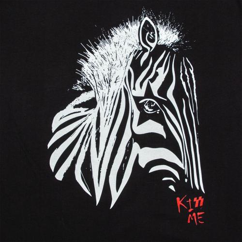 Футболка мужская «Арт-рокстар. Kiss Me»; - купить именные сувениры в Воронеже
