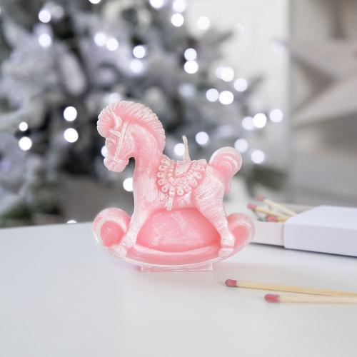 Свеча фигурная «Лошадка-качалка»; - купить именные сувениры в Воронеже